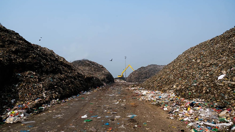 সম্ভাবনার পাশাপাশি আছে পরিবেশ ঝুঁকিও
