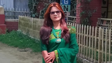 ভাইরাল সেই বিউটি রাণী জেলার শ্রেষ্ঠ শিক্ষক